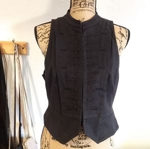 Sexy Ann Taylor LOFT Embroidered Tuxedo 6 Vest